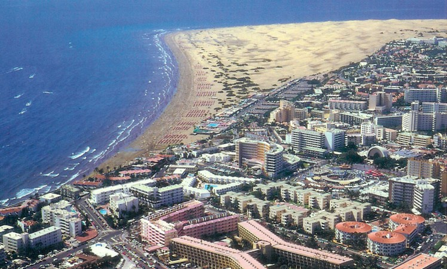 Complejo en la mejor ubicación de playa del ingles 